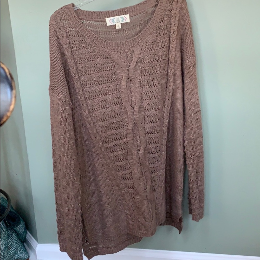 Brown kitted sweater